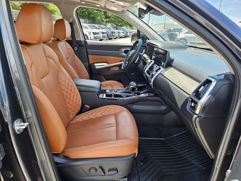 Certified 2023 Kia Sorento SX Prestige AWD/4WD image 15