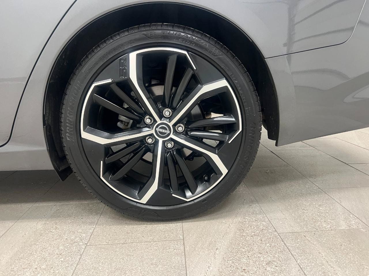 Used 2025 Nissan Altima 2.5 SR FWD image 59