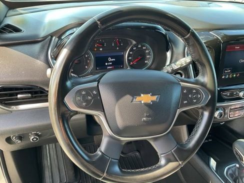 Used 2023 Chevrolet Traverse LT FWD image 15