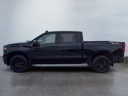 Used 2024 Chevrolet Silverado 1500 Custom AWD/4WD image 2