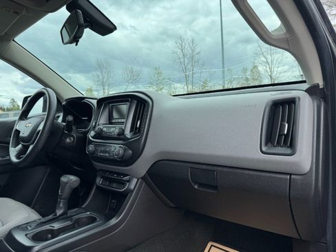 Used 2016 Chevrolet Colorado W/T w/ WT Convenience Package AWD/4WD image 19