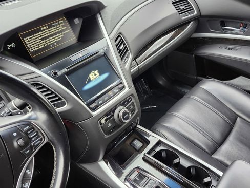 Used 2018 Acura RLX w/ Technology Package image 32