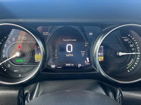 Used 2022 Jeep Wrangler Unlimited Sahara w/ Cold Weather Group AWD/4WD image 13