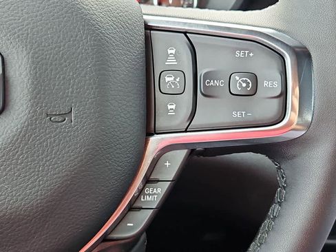 Used 2025 RAM 1500 Laramie image 25