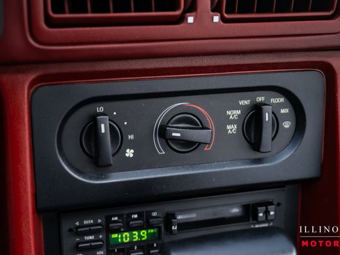 Used 1990 Ford Mustang GT image 20