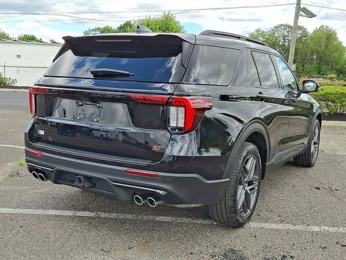 Used 2025 Ford Explorer ST w/ Sun And Sound Package AWD/4WD image 11