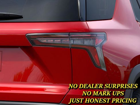New 2026 Chevrolet Equinox LT w/ Safety and Technology Package FWD image 11