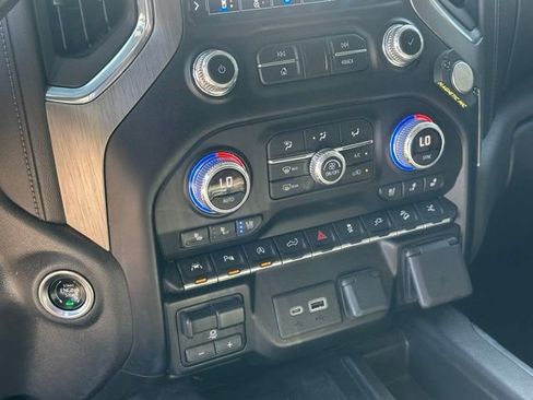 Used 2021 GMC Sierra 1500 Denali w/ Denali Ultimate Package AWD/4WD image 29