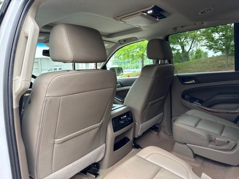 Used 2017 Chevrolet Tahoe Premier AWD/4WD image 36