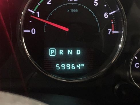 Used 2018 Jeep Wrangler Unlimited Sahara image 5