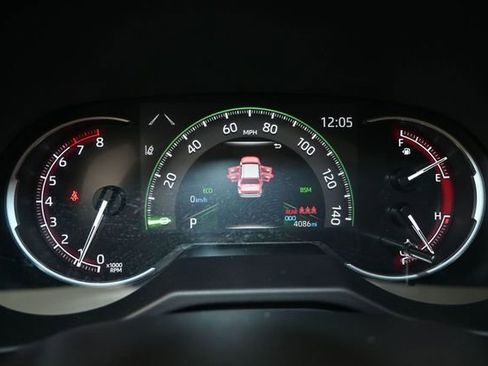 Used 2025 Toyota RAV4 XLE w/ Convenience Package FWD image 7