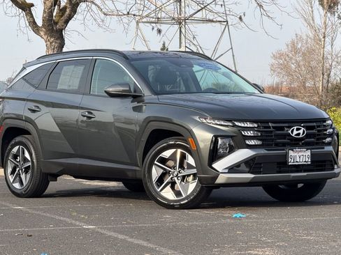 Used 2025 Hyundai Tucson SEL image 2