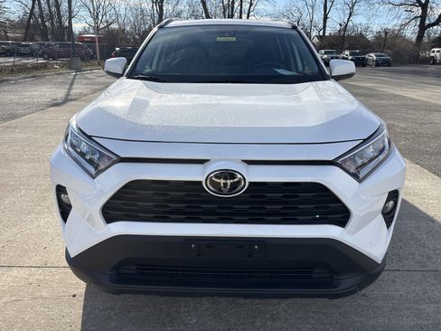 Used 2019 Toyota RAV4 XLE image 2