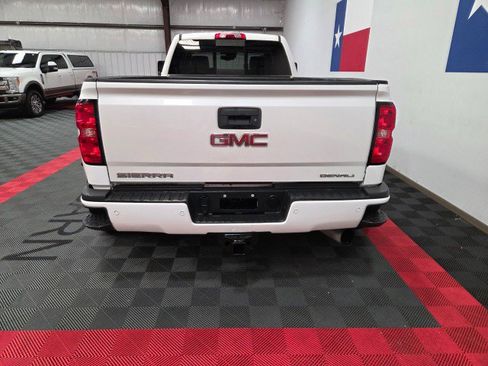 Used 2016 GMC Sierra 3500 Denali w/ Duramax Plus Package image 13