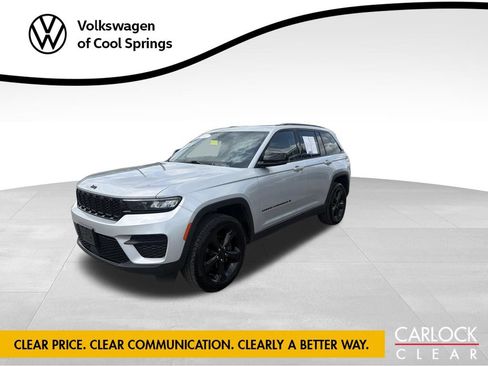 Used 2023 Jeep Grand Cherokee Altitude AWD/4WD image 1