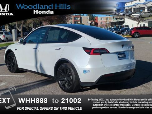 Used 2021 Tesla Model Y Long Range image 7
