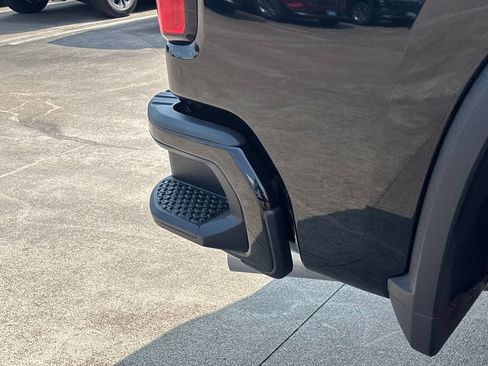 New 2026 Chevrolet Silverado 2500 ZR2 AWD/4WD image 10