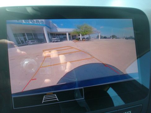 Used 2024 Chevrolet Malibu LT FWD image 18
