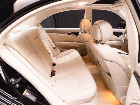 Used 2006 Mercedes-Benz E 350 Sedan image 61