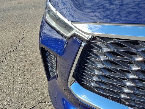 Certified 2025 INFINITI QX60 Luxe image 10