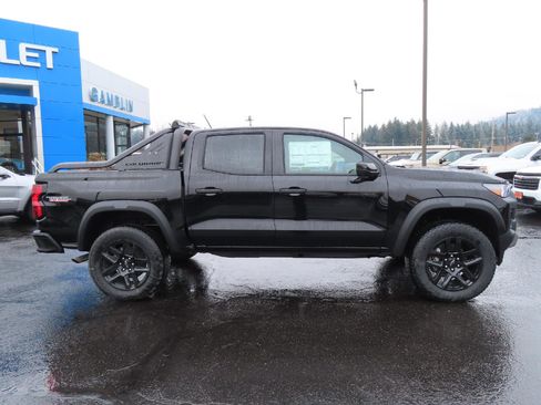 New 2025 Chevrolet Colorado Trail Boss w/ Midnight Edition image 8