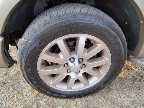 Used 2013 Ford F150 King Ranch w/ King Ranch Luxury Pkg image 28