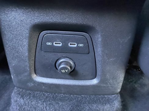 Used 2022 Audi Q4 e-tron Premium Plus image 25