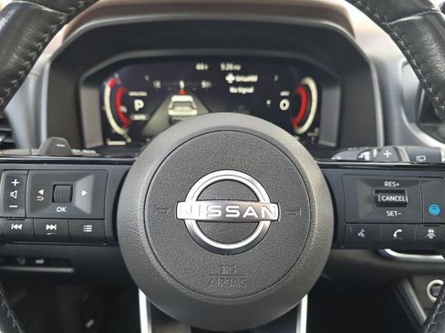 Used 2023 Nissan Rogue Platinum AWD/4WD image 26