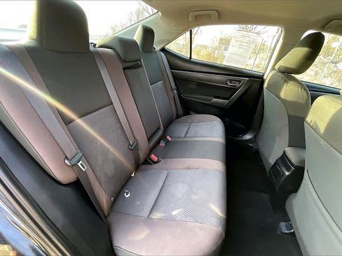 Used 2017 Toyota Corolla L image 26