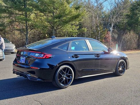 Used 2024 Honda Civic Sport image 3