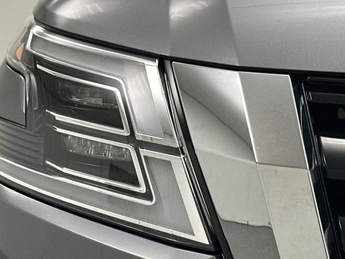 Used 2022 Nissan Armada SL image 29