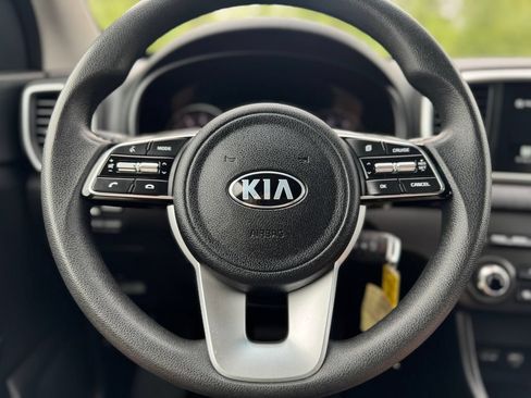 Used 2022 Kia Sportage LX AWD/4WD image 15