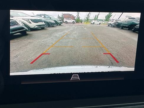 Used 2024 Buick Envista Avenir FWD image 40
