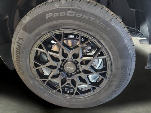 New 2025 Ford Maverick XL w/ Equipment Group 101A AWD/4WD image 29