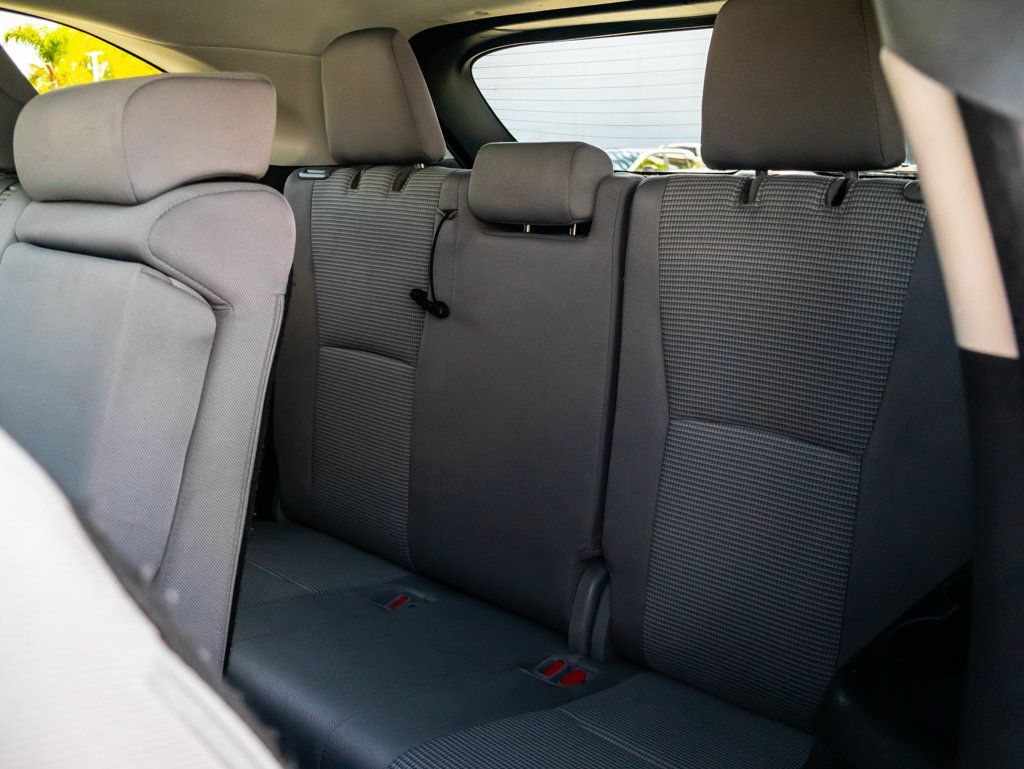 Used 2022 Toyota Highlander LE FWD image 14
