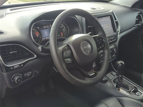 Used 2023 Jeep Cherokee Altitude Lux image 12