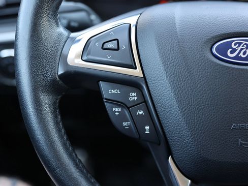 Certified 2022 Ford Edge SEL AWD/4WD image 39