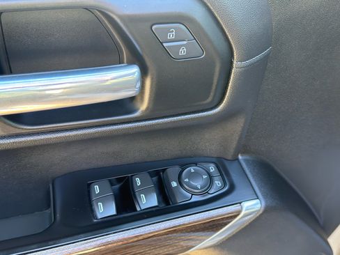 Used 2019 Chevrolet Silverado 1500 LT Trail Boss image 17