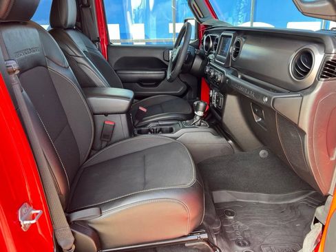 Used 2023 Jeep Wrangler Unlimited Sport AWD/4WD image 13