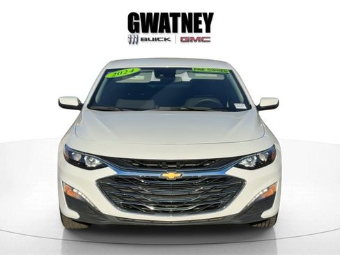 Used 2024 Chevrolet Malibu LT image 2