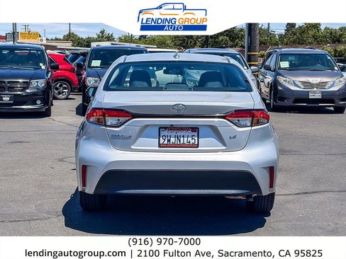 Used 2023 Toyota Corolla LE FWD image 3