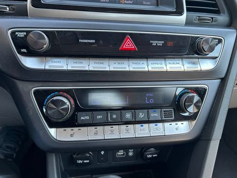 Used 2019 Hyundai Sonata SEL FWD image 12