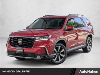 Certified 2025 Honda Pilot Touring video 1