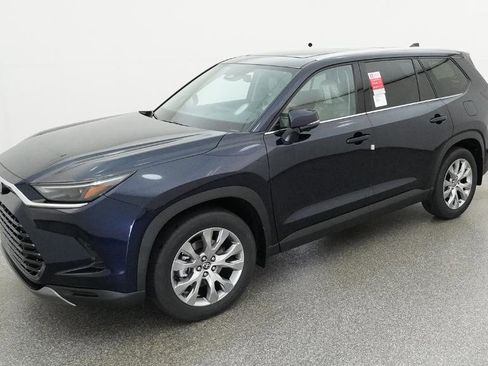New 2026 Toyota Grand Highlander FWD image 36