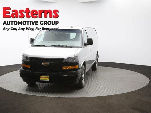 Used 2018 Chevrolet Express 2500 w/ Enhanced Convenience Package image 48