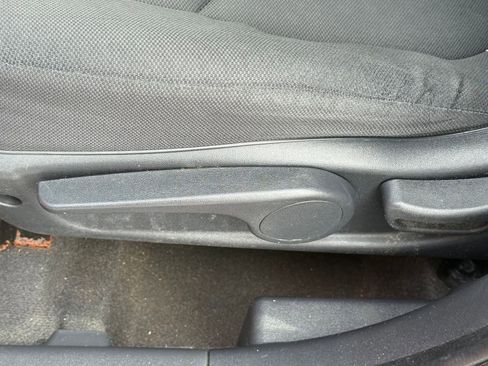 Used 2011 Kia Soul + image 14