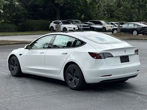 Used 2023 Tesla Model 3 Standard Range RWD image 3