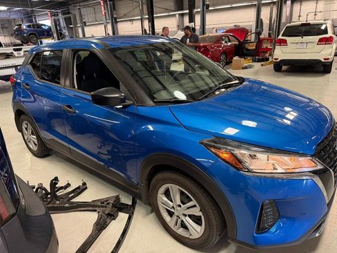 Used 2024 Nissan Kicks S FWD image 2