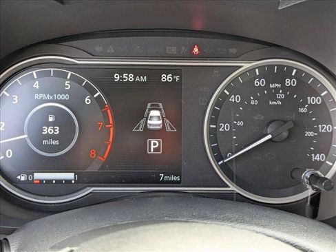 New 2025 Nissan Versa SV w/ Trunk Package FWD image 10