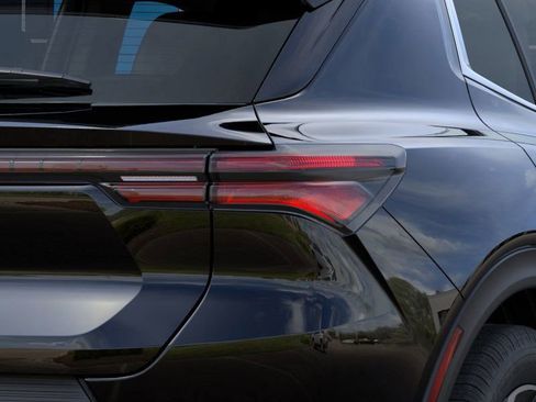 New 2026 Chevrolet Equinox EV LT image 35